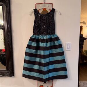 Gorgeous “LEIFSDOTTIR” gorgeous Retro style dress 👗